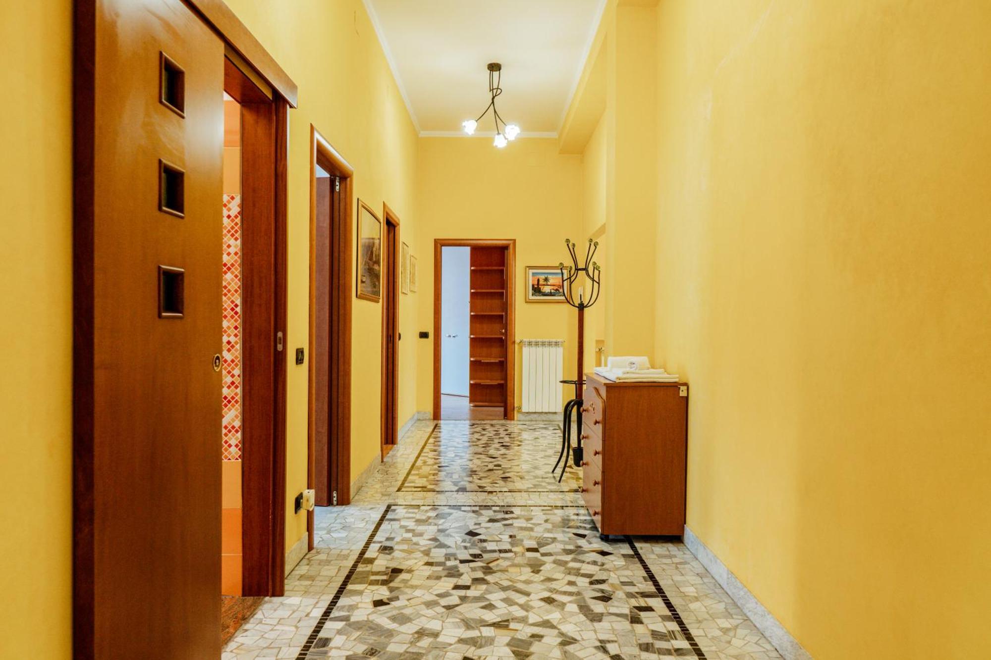Luxe Apartment Near Milano, Rho Fiera E Mxp Busto Arsizio Luaran gambar