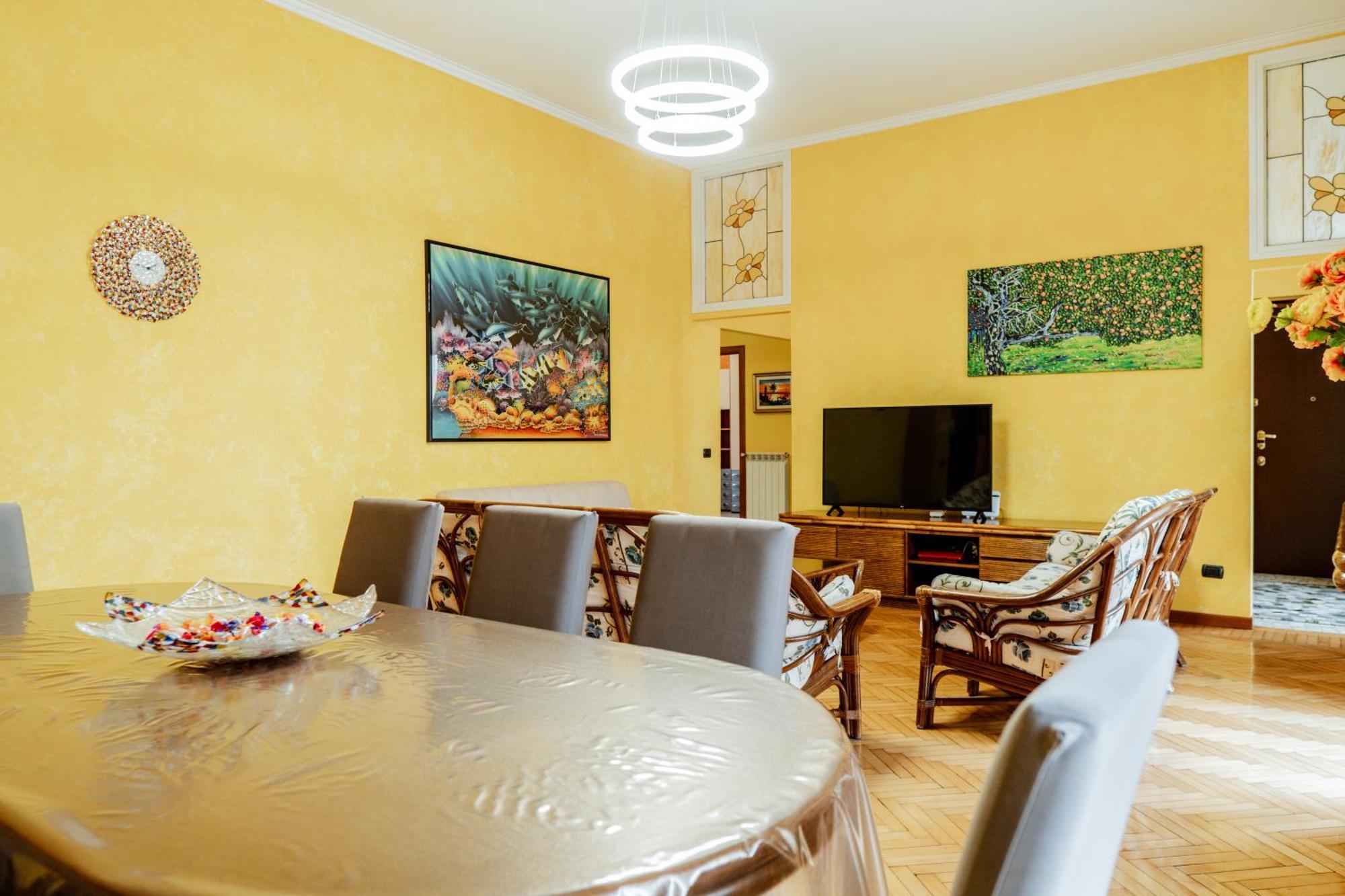 Luxe Apartment Near Milano, Rho Fiera E Mxp Busto Arsizio Luaran gambar
